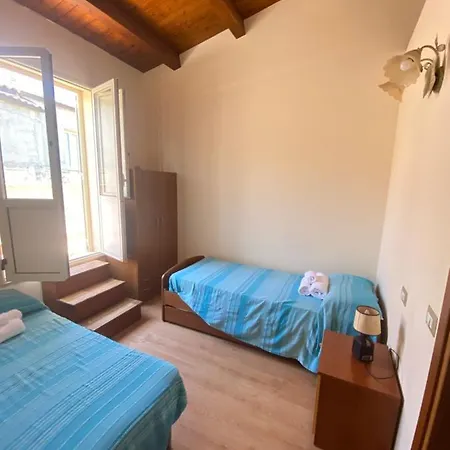 Affaccio Su Stromboli アパート トロペーア