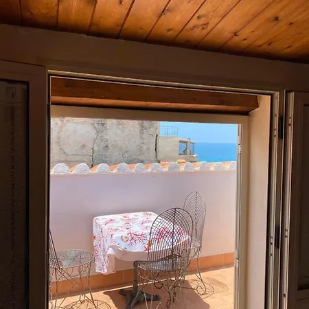 Affaccio Su Stromboli טרופאה