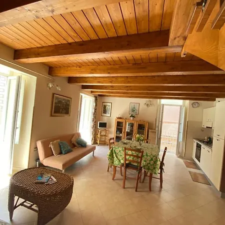 Apartment Affaccio Su Stromboli