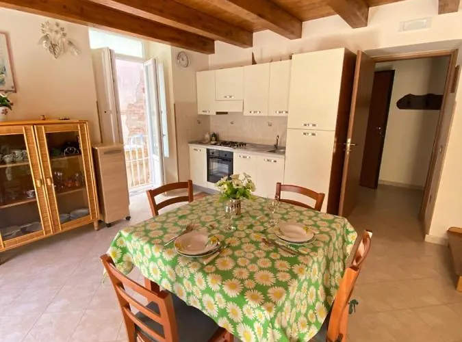 Affaccio Su Stromboli *