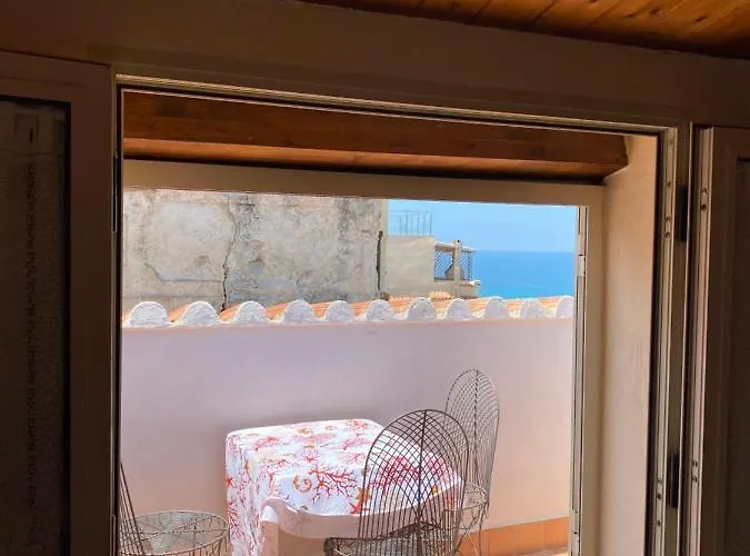 Affaccio Su Stromboli Tropea